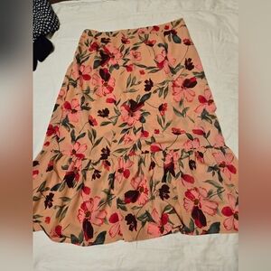Shein Curve 2XL Maxi Floral Skirt With Short Lining And Flowy Bottom Pink